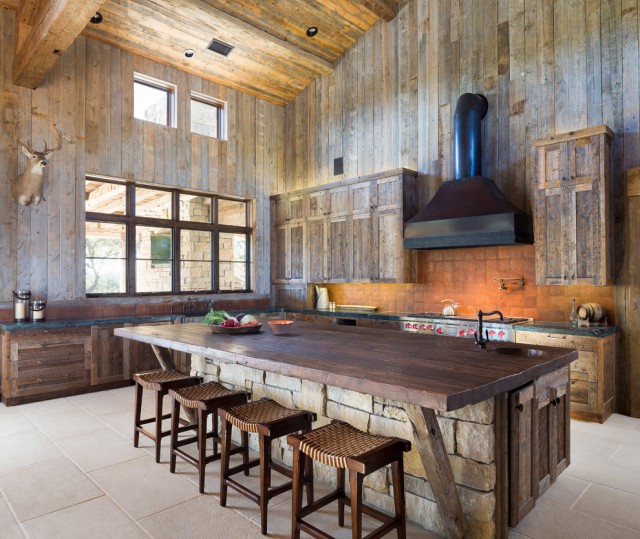 Fantastic-Rustic-Kitchen-decorating-ideas-for-Foxy-Kitchen-Rustic-design-ideas-with-clerestory-windows-island-sink-kitchen-island-ranch-rough-hewn-wood-terra-cotta-tiles